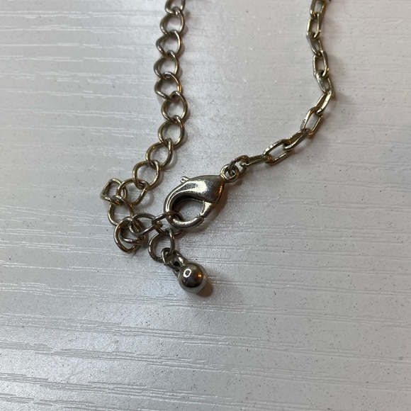 Multicolor Beaded Necklace - Picture 4 of 5